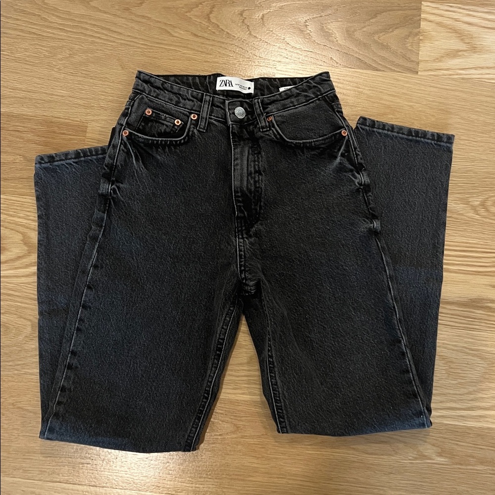 Zara 90’s Mom Fit Jeans